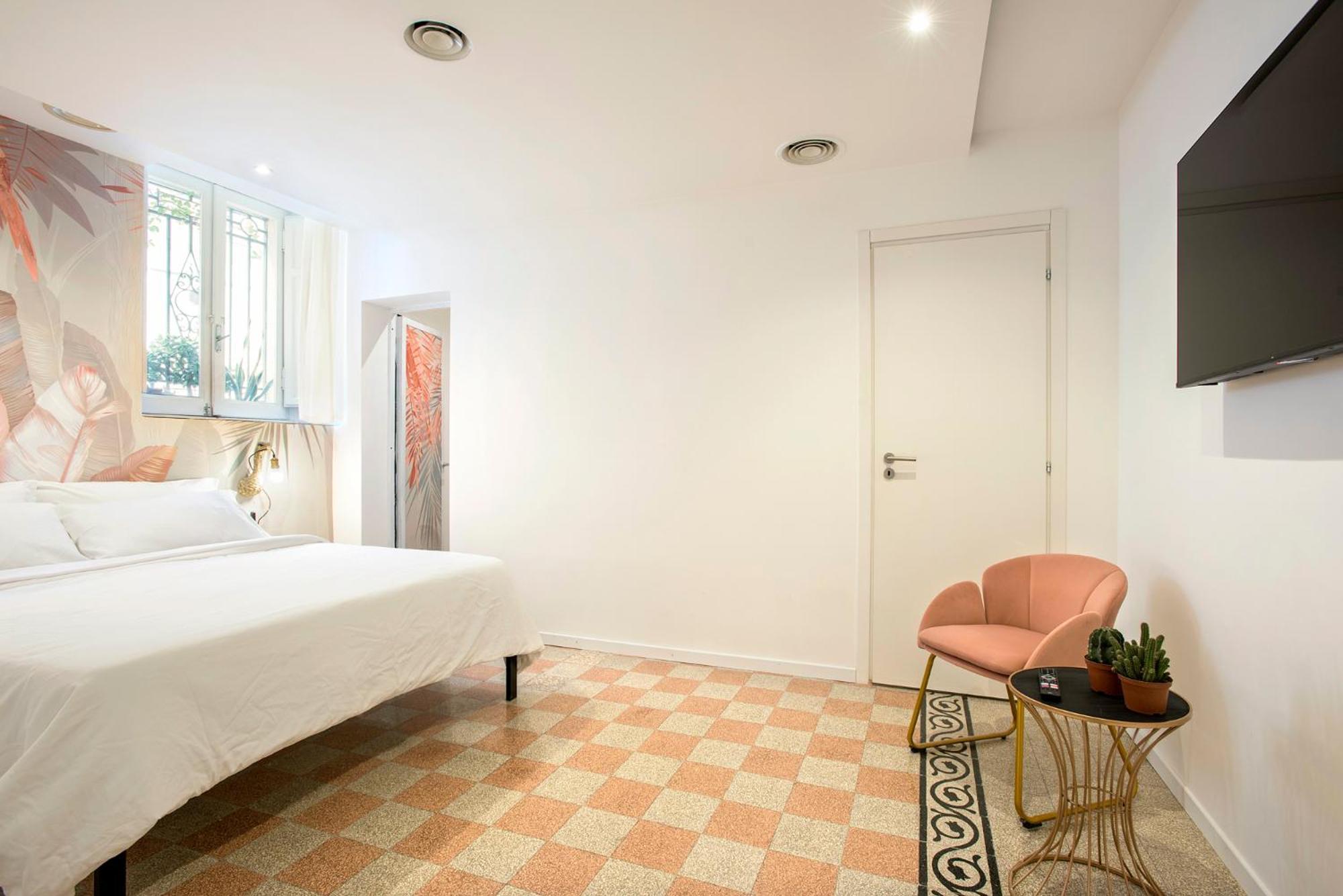 Sant'agnese Metro Apartment *